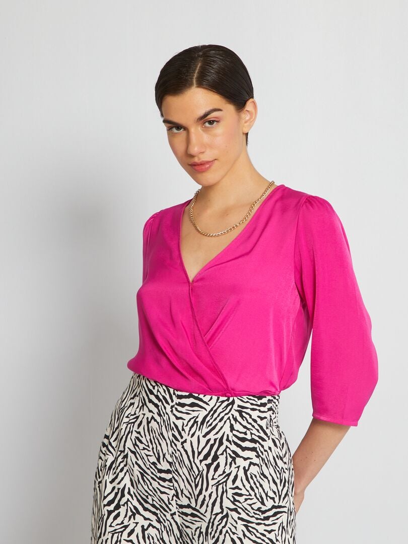 Blusa satinada con de pico - rosa casis - Kiabi 9.00€