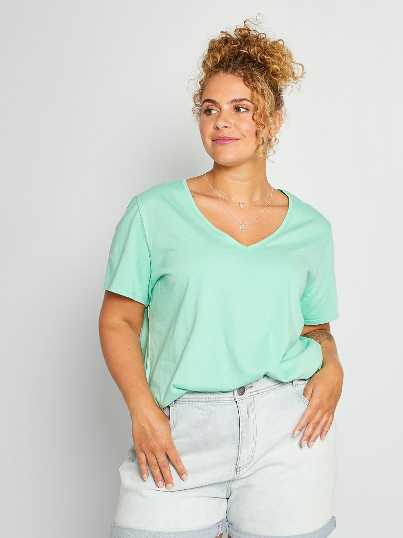 esposa gasolina material Camiseta lisa con cuello de pico - verde pastel - Kiabi - 6.00€